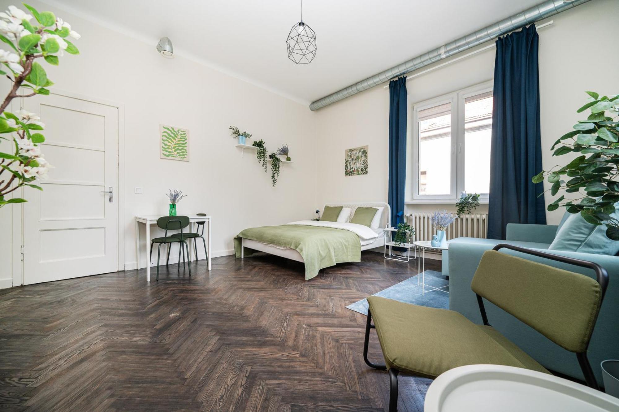 Central Avenue Residence Kaunas Bagian luar foto